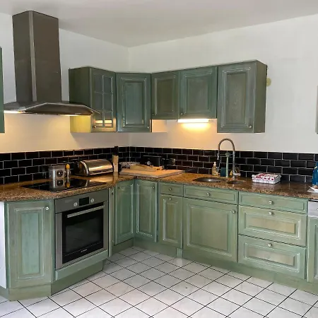 Maison De Jardin - Confort, Commodite, Bien Equipe Guest house *
