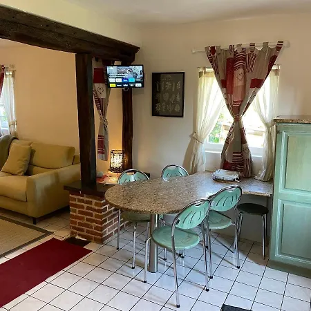 Le Douet Fleury - D'hotes Et Pensionat 3*