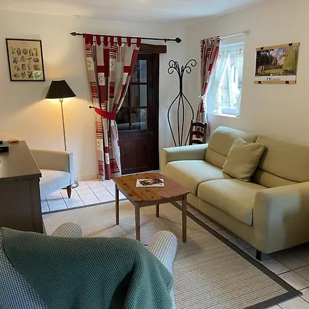 Guest house Maison De Jardin - Confort, Commodite, Bien Equipe