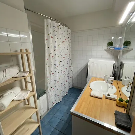 Guest house Maison De Jardin - Confort, Commodite, Bien Equipe