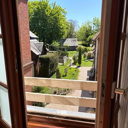 Affittacamere Le Douet Fleury - D'hotes Et 3*