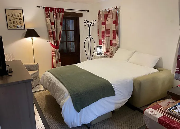 Πανσιόν Le Douet Fleury - D'hotes Et Livarot-Pays-d'Auge