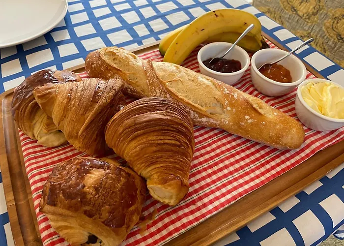 Le Douet Fleury - D'hotes Et Πανσιόν